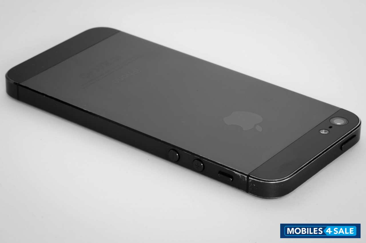 Black Apple iPhone 5