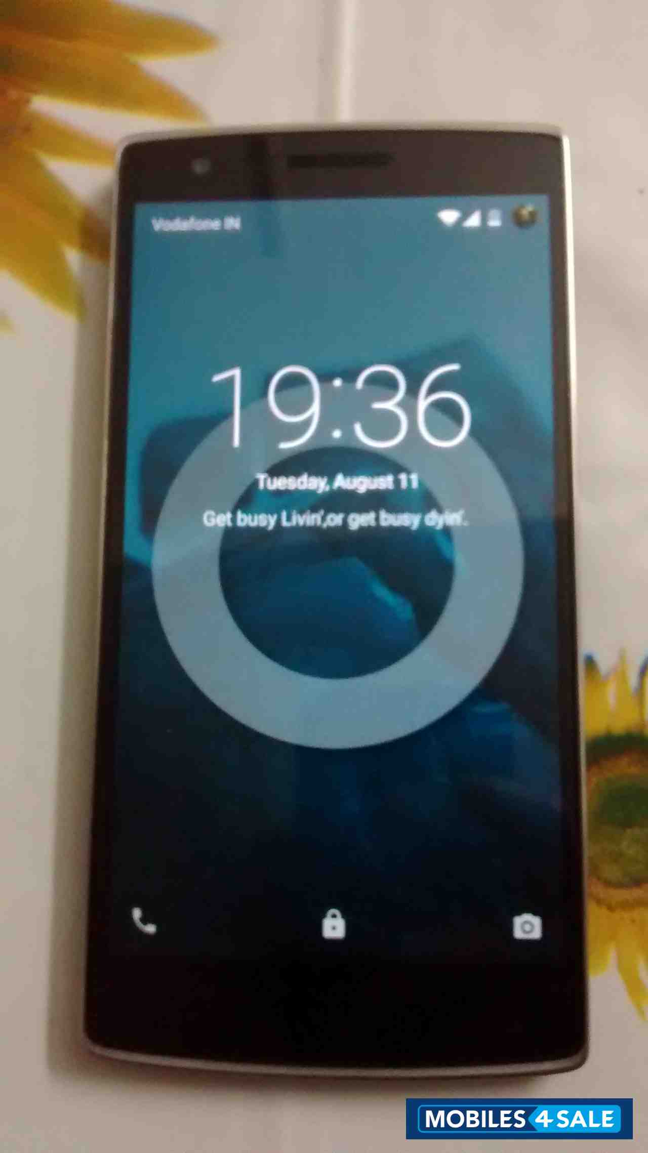 Sandstone Black OnePlus One