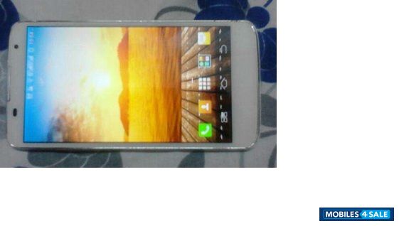 White Karbonn Titanium S5 Plus