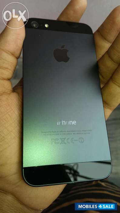 Black Apple iPhone 5