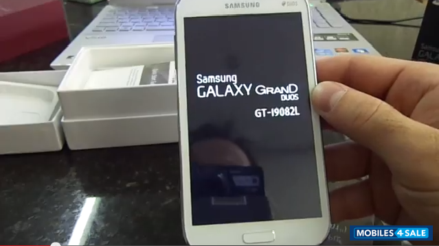 White Samsung Galaxy Grand GT-I9082