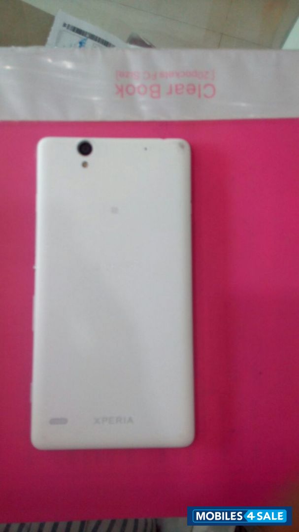 White Sony Xperia M4 Aqua