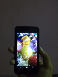 Black Nokia Lumia 530
