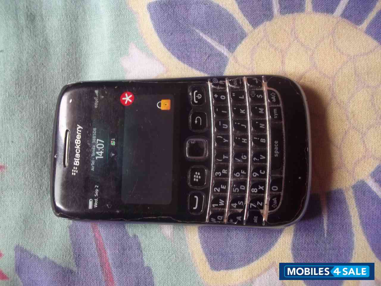 Black BlackBerry Bold 9790