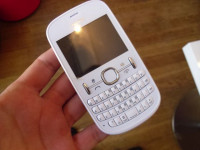 White Nokia Asha 200
