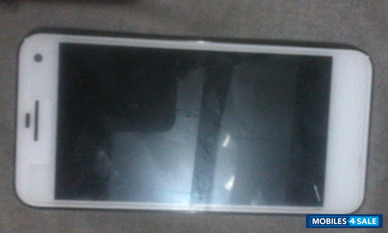 Black Xolo Q1000S