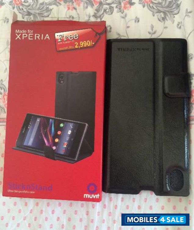 White Sony Xperia Z1