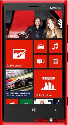 White Nokia Lumia 920