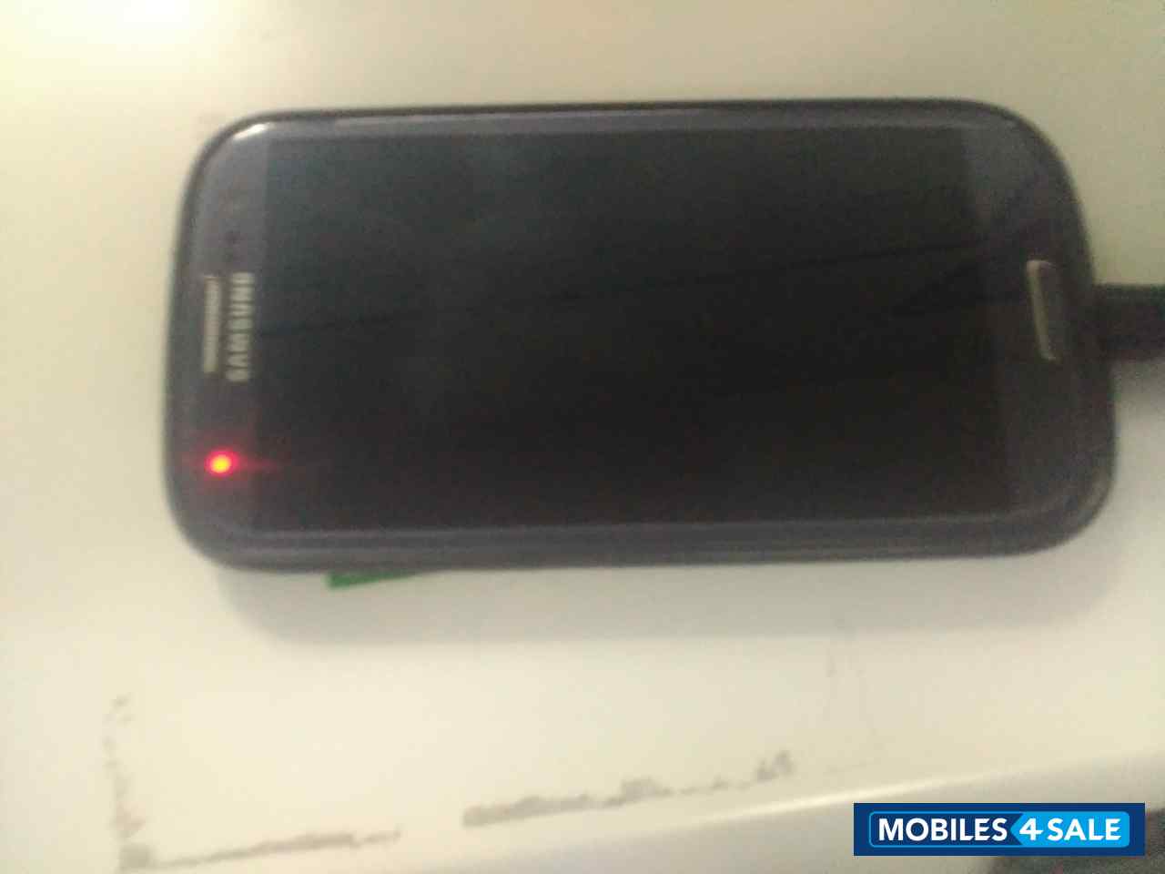 Black Samsung Galaxy 3