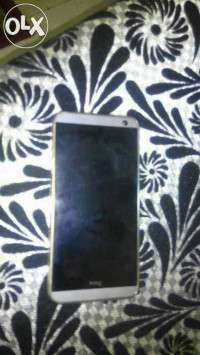 Golden HTC One E9 Plus