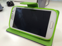 White Samsung Galaxy Grand GT-I9082