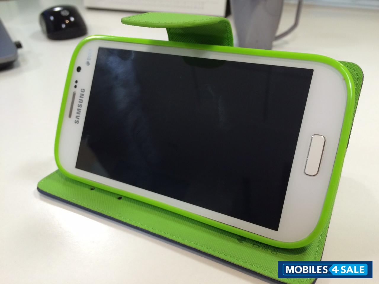 White Samsung Galaxy Grand GT-I9082