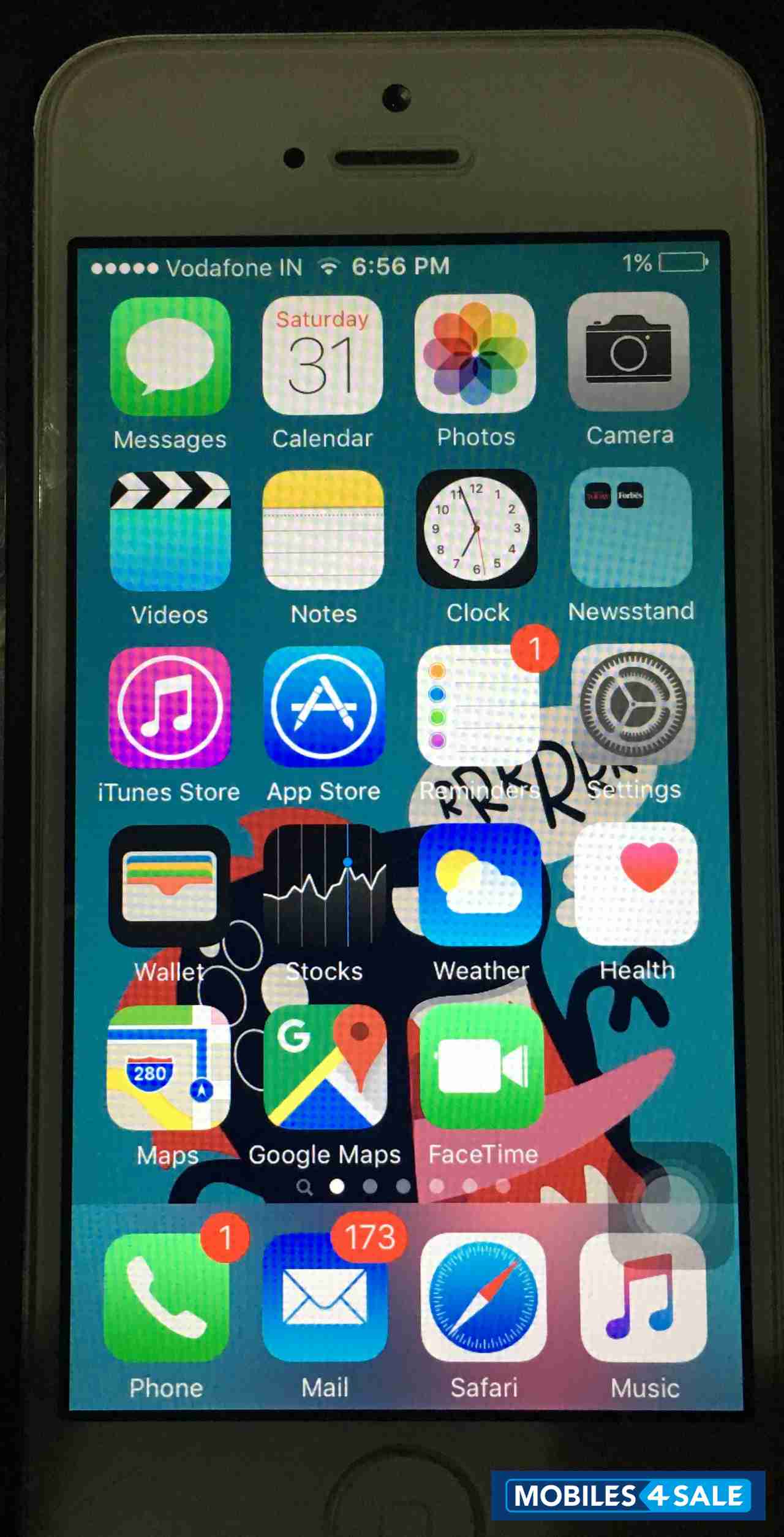 White Apple iPhone 5