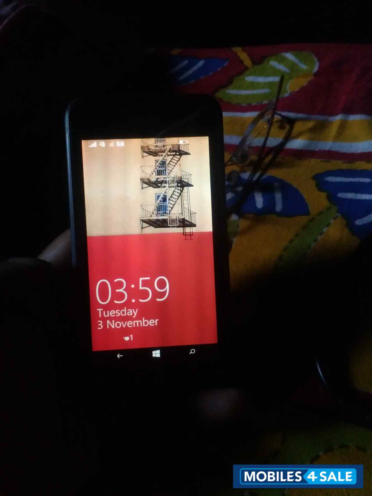 Black Nokia Lumia 530