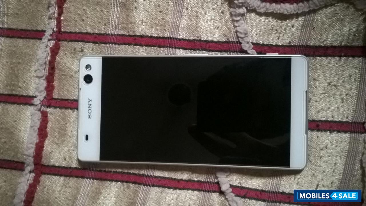 White Sony Xperia C5 Ultra Dual