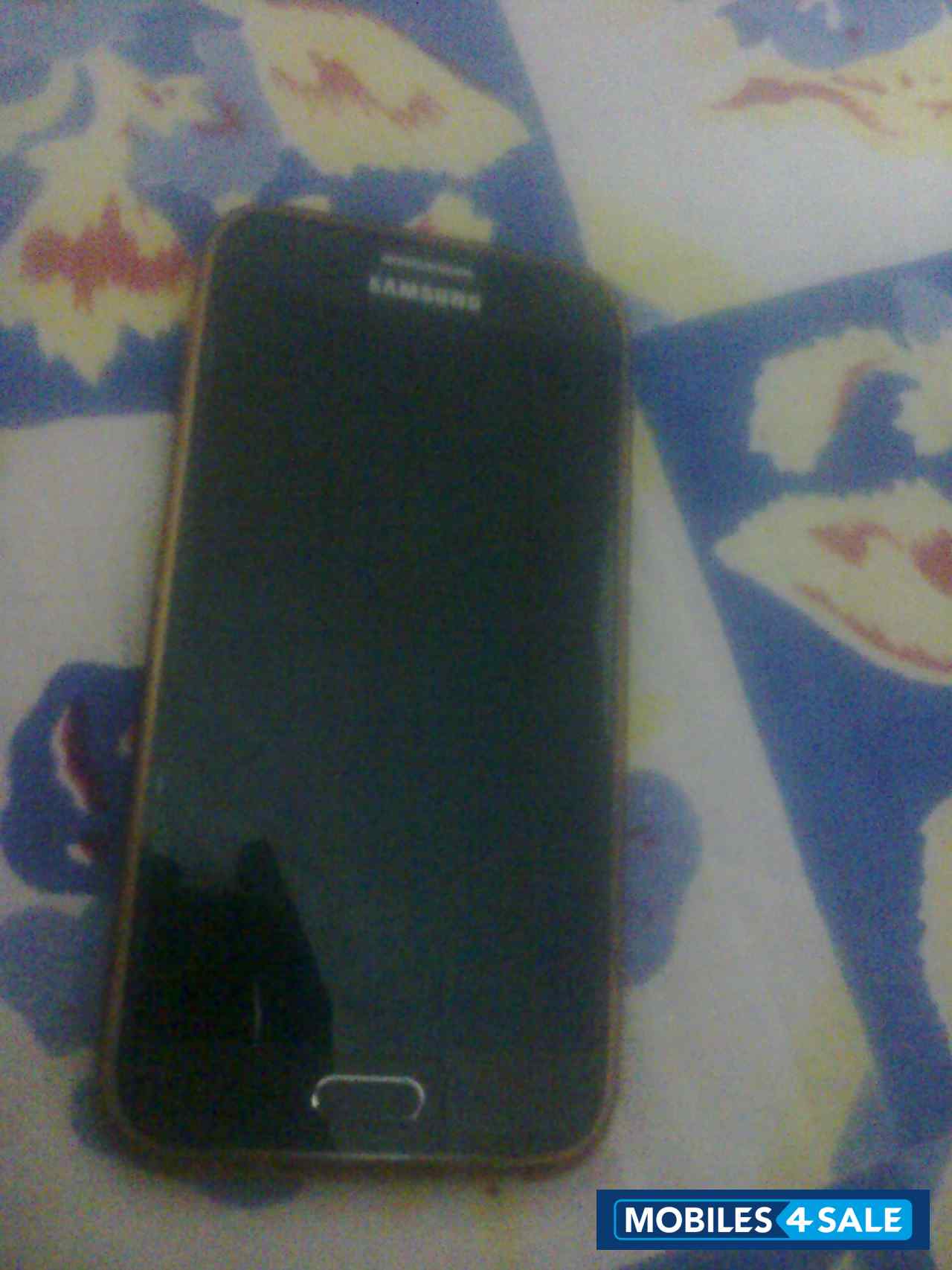 Black Samsung Galaxy E5