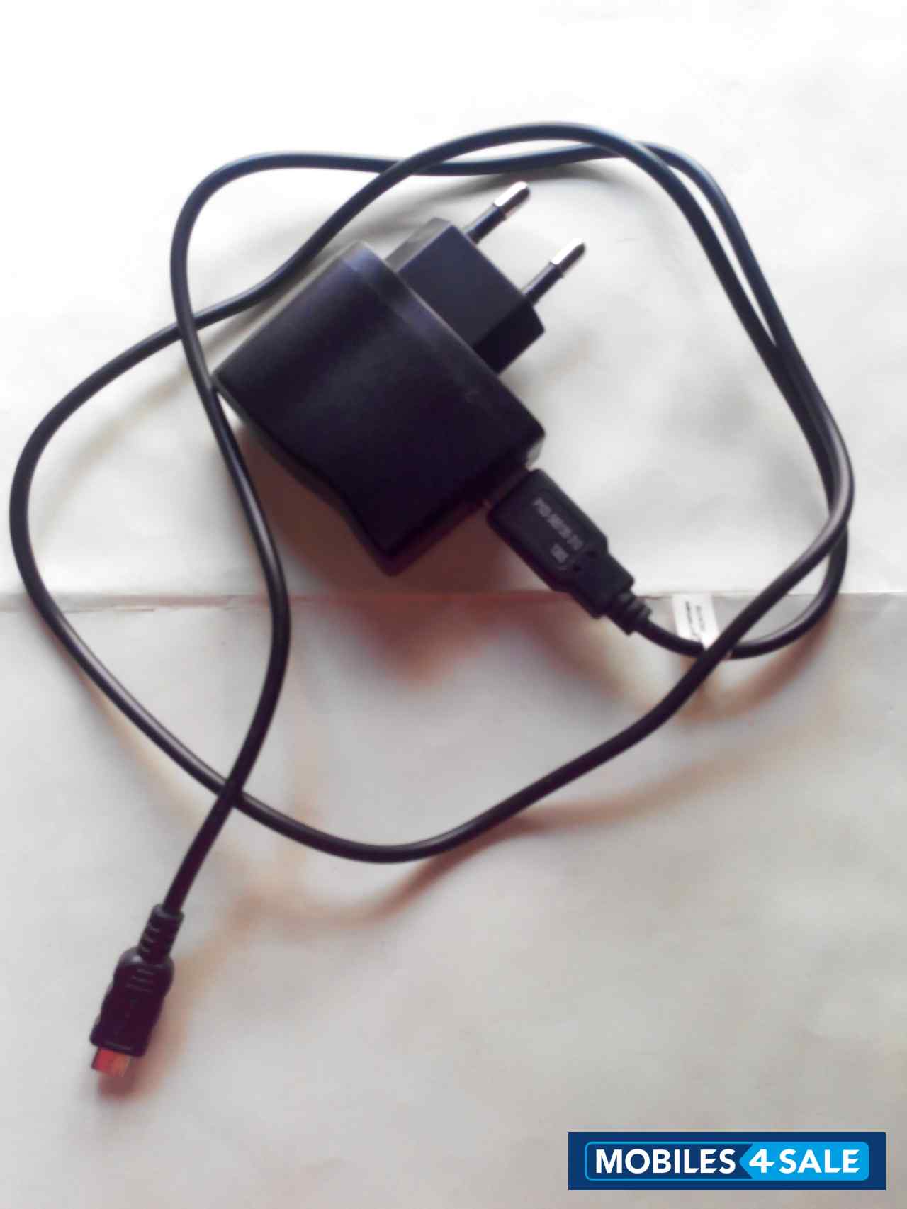 White Micromax Canvas HD A116