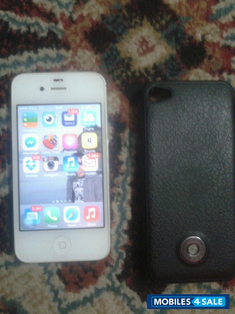 White Apple iPhone 4S