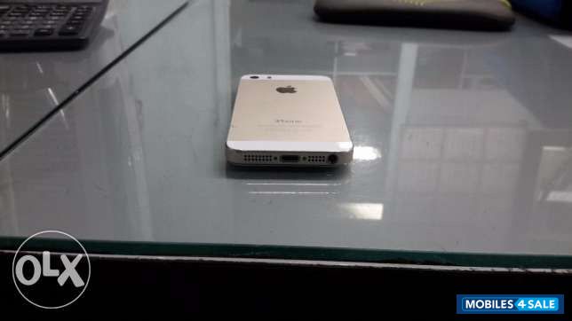 Gold. Apple iPhone 5S