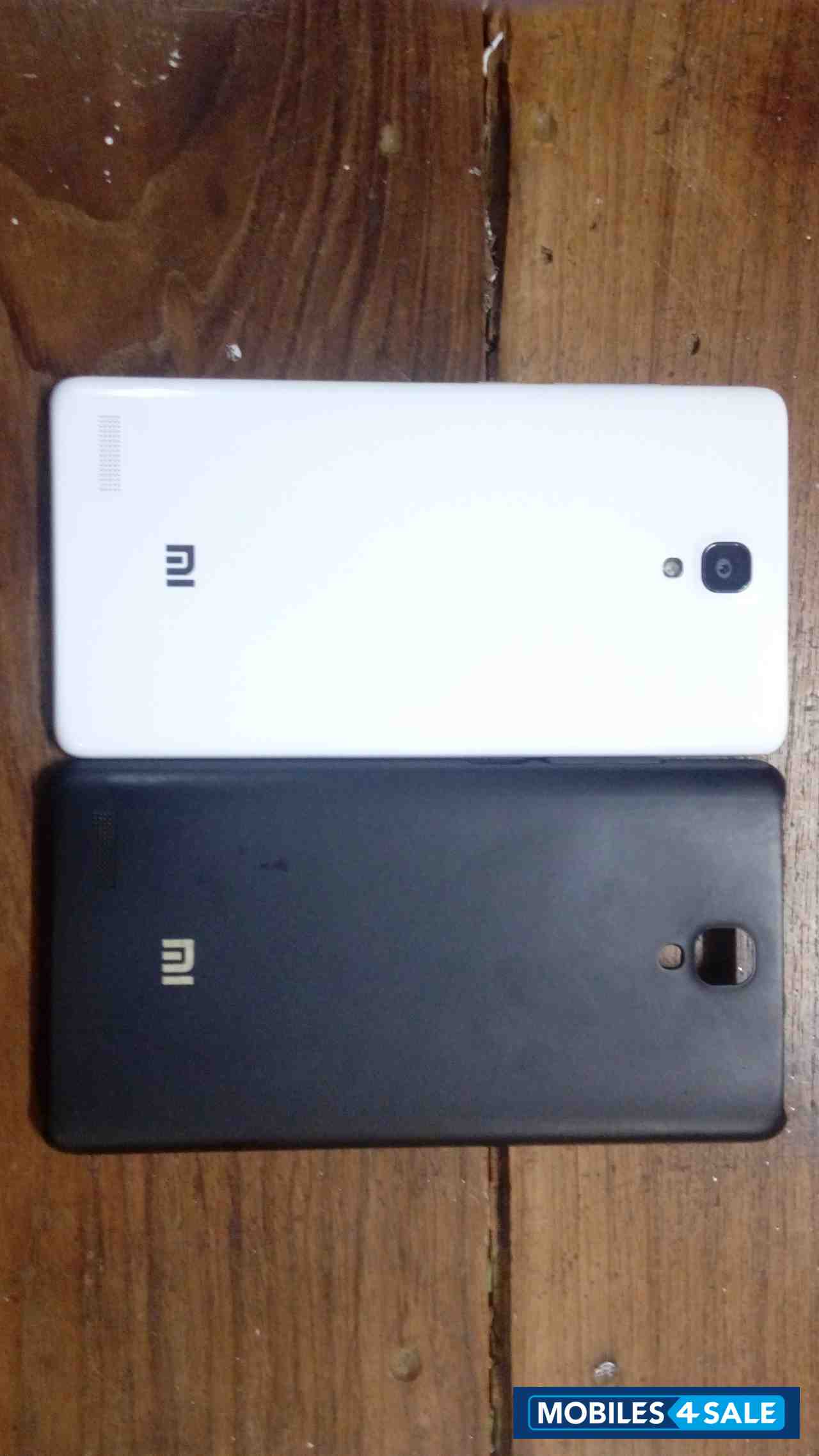White Xiaomi Redmi Note