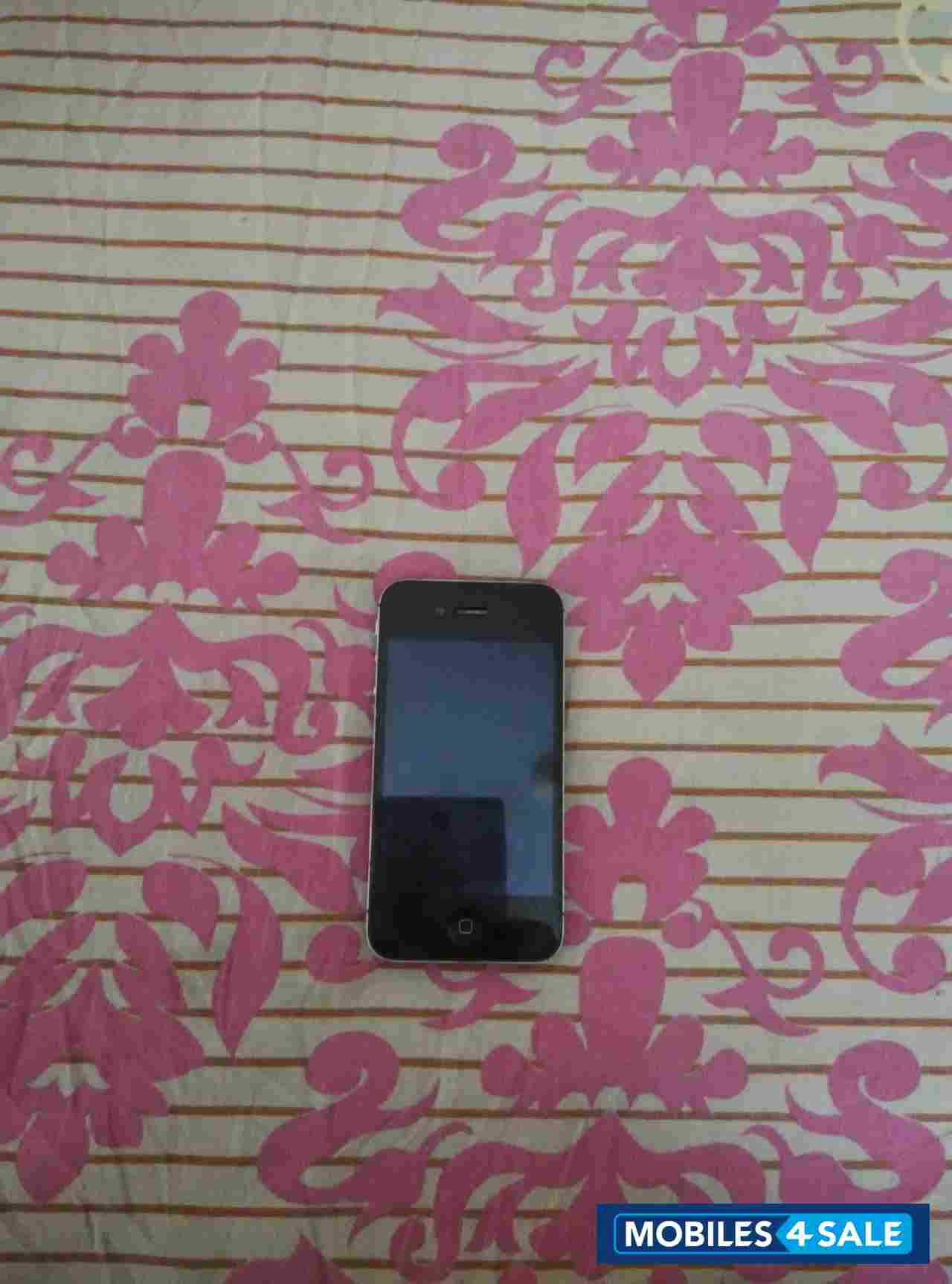 Black Apple iPhone 4S