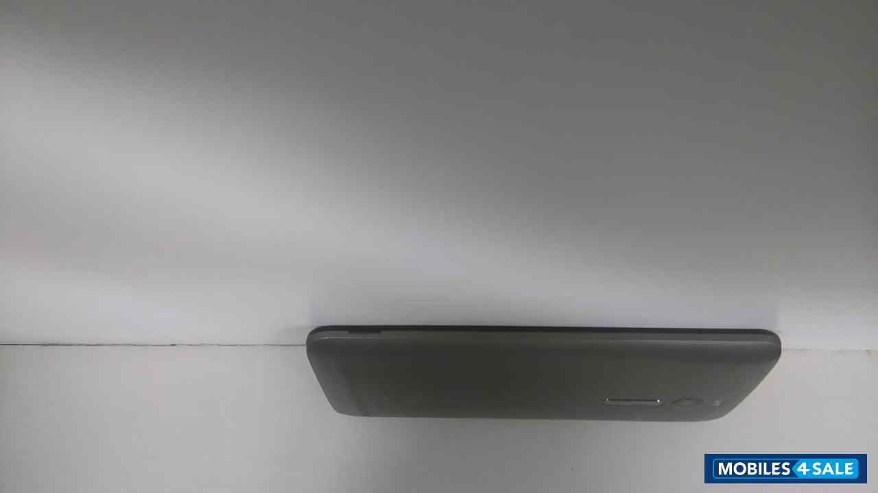 Grey Asus Zenfone 2 ZE551ML