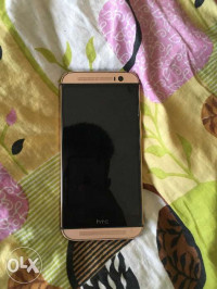 Rose Gold HTC One M8 Eye