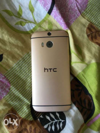 Rose Gold HTC One M8 Eye
