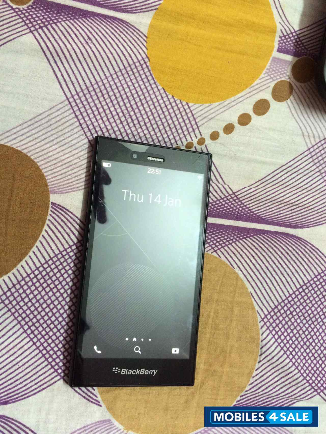 Black BlackBerry Z3