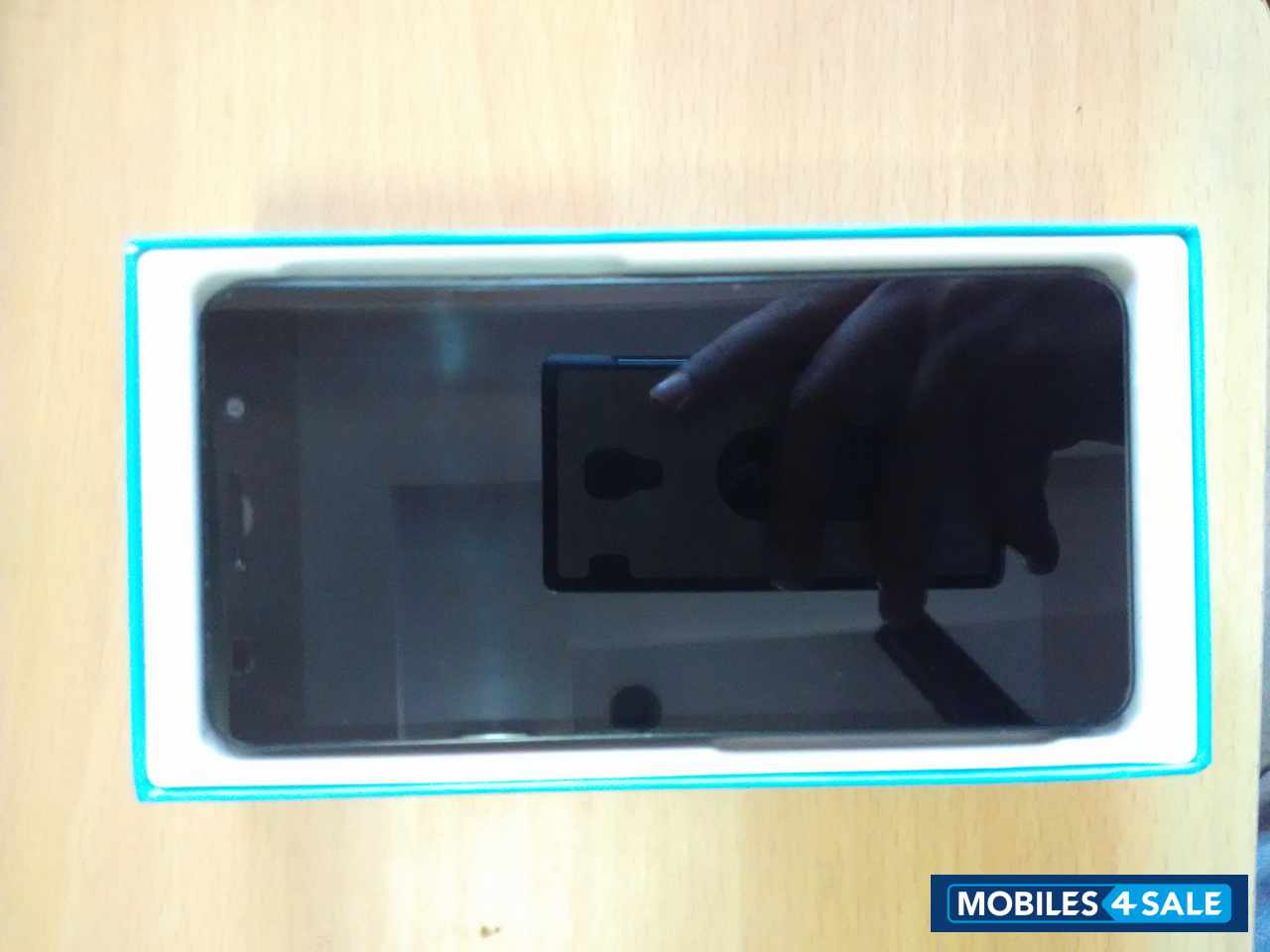 Black Huawei Honor 6