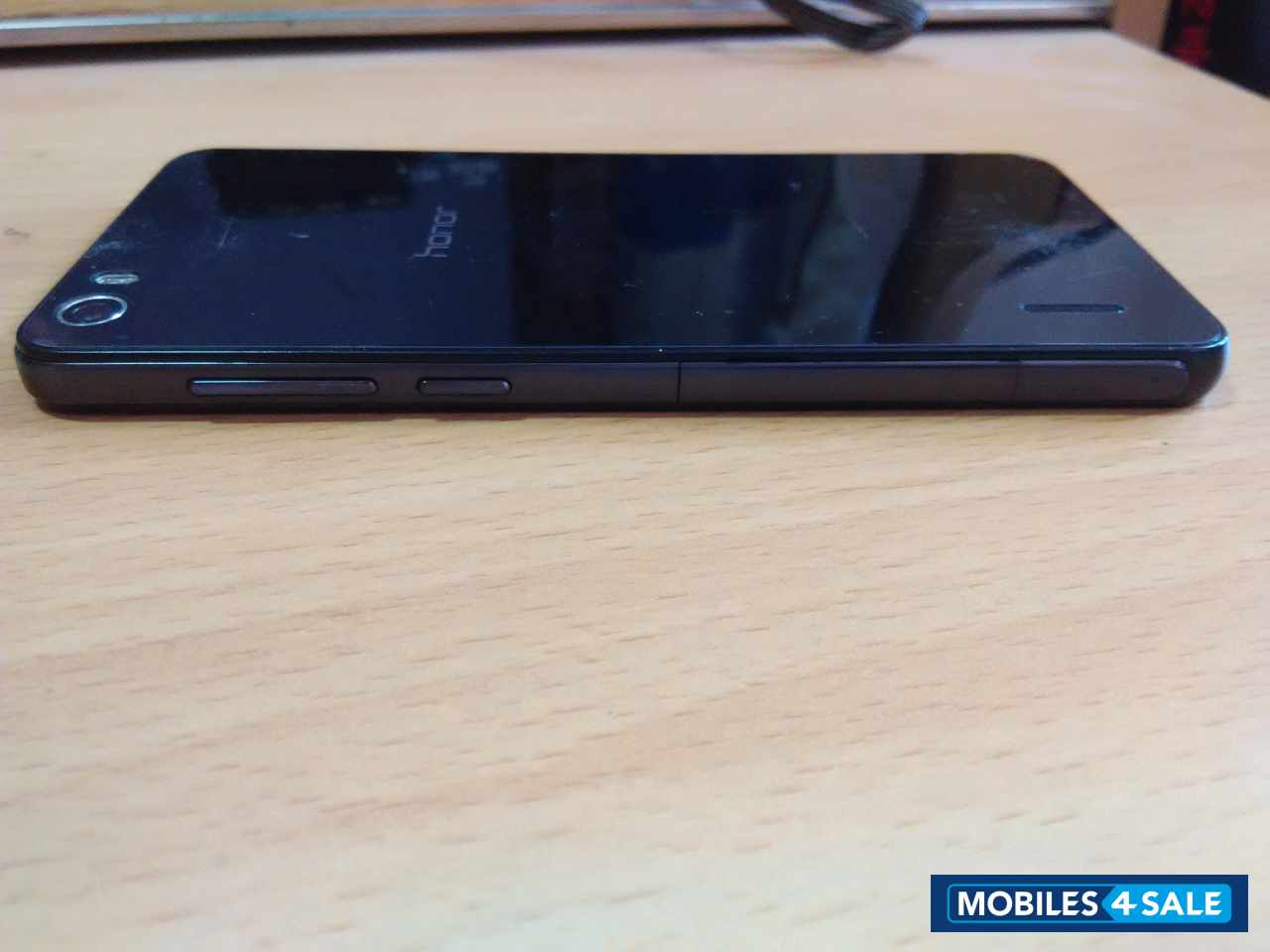 Black Huawei Honor 6