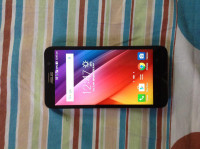 Red Asus Zenfone 2 ZE551ML