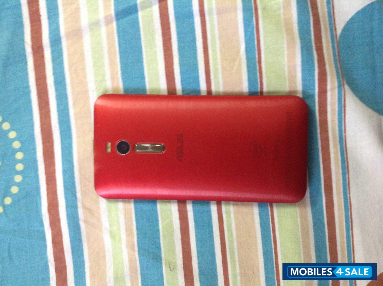 Red Asus Zenfone 2 ZE551ML
