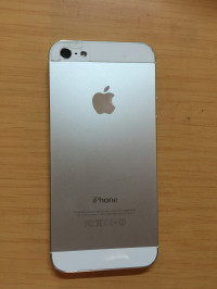 White Apple iPhone 5