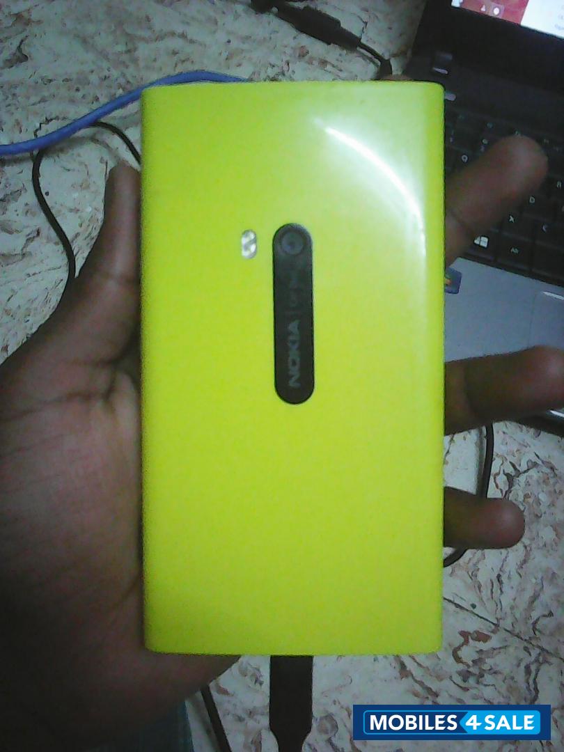 Greenish Yellow Nokia Lumia 920