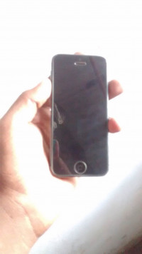 Space Grey Apple iPhone 5