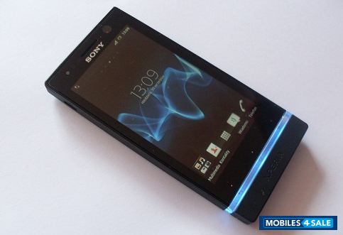 Black Sony Xperia U