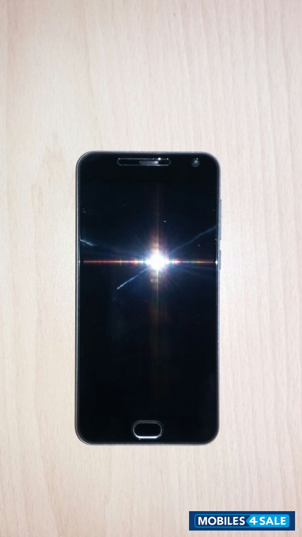 Grey Meizu M2