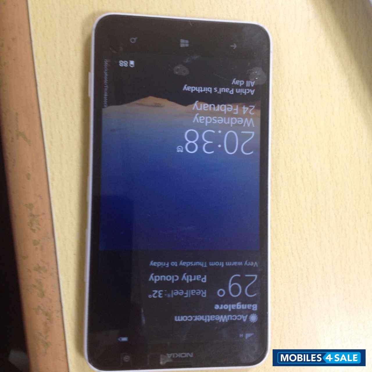 White Nokia Lumia 1320