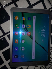 Golden Samsung 4G LTE Smartphone