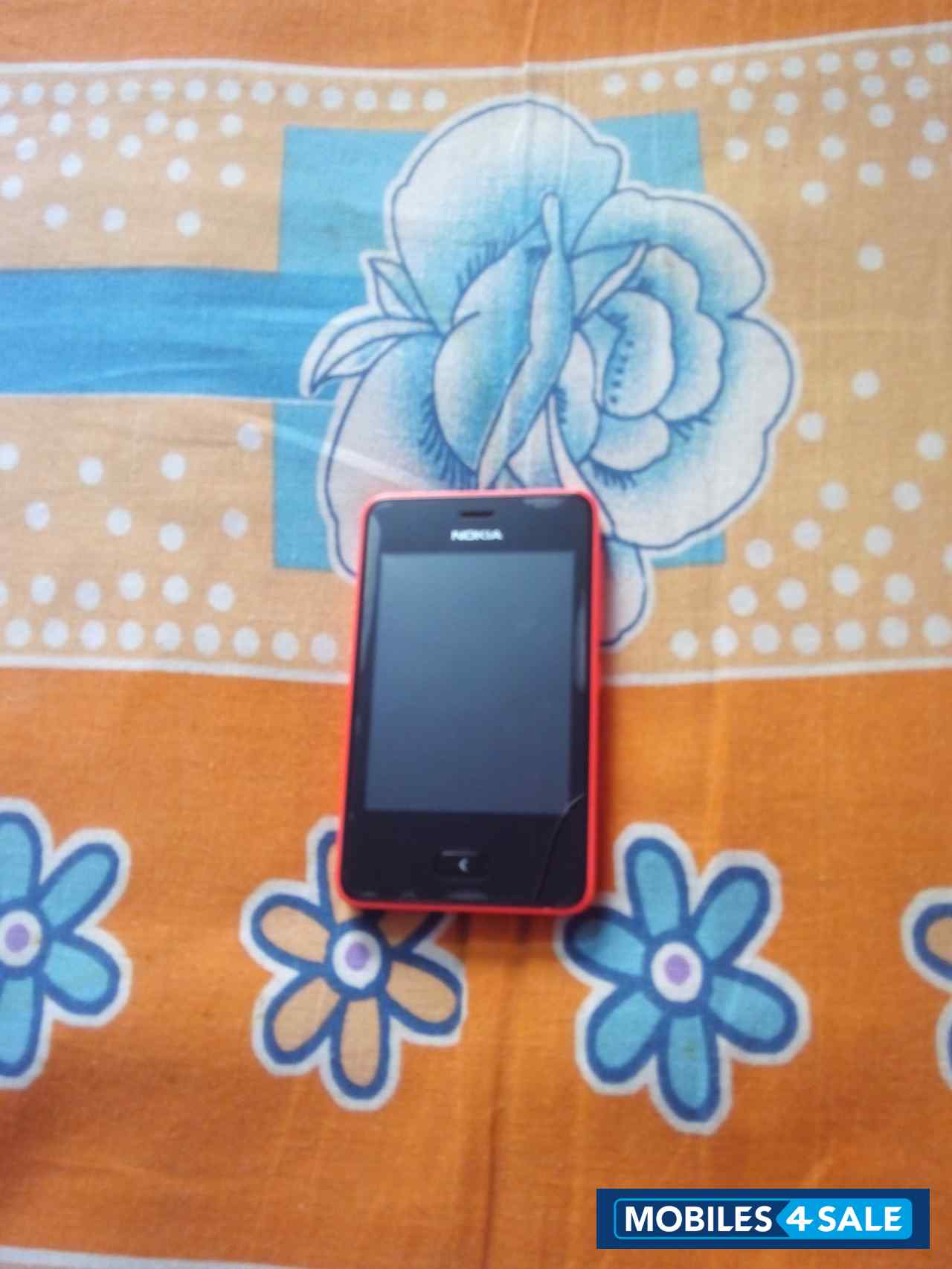Red Nokia Asha 501