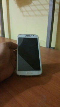 White Samsung Galaxy Grand 2
