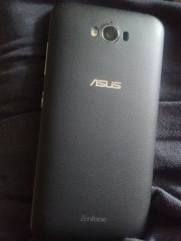 Black Asus Zenfone Max