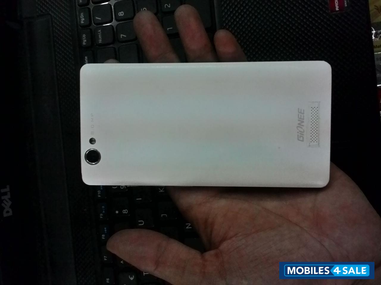 White Gionee M2