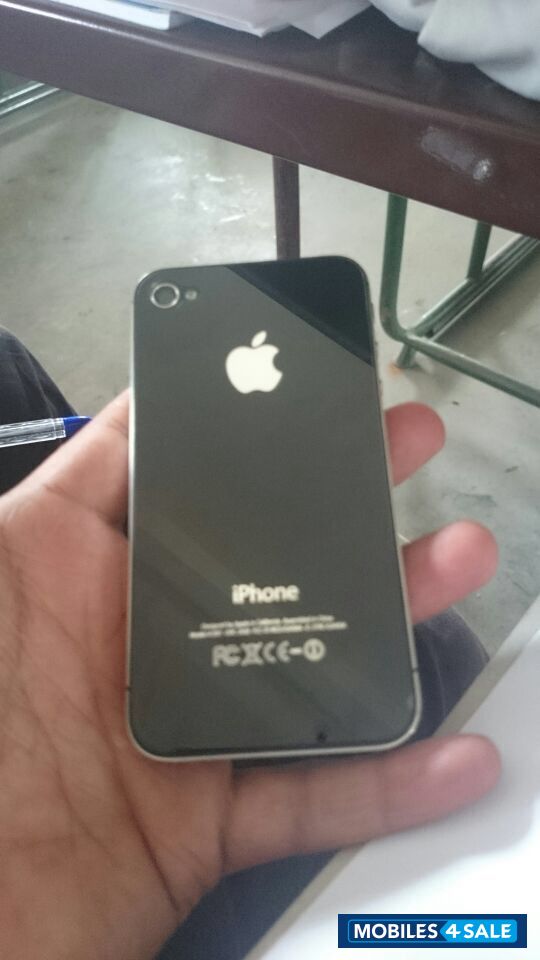 Black Apple iPhone 4S