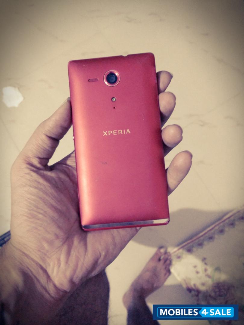Red Sony Xperia SP