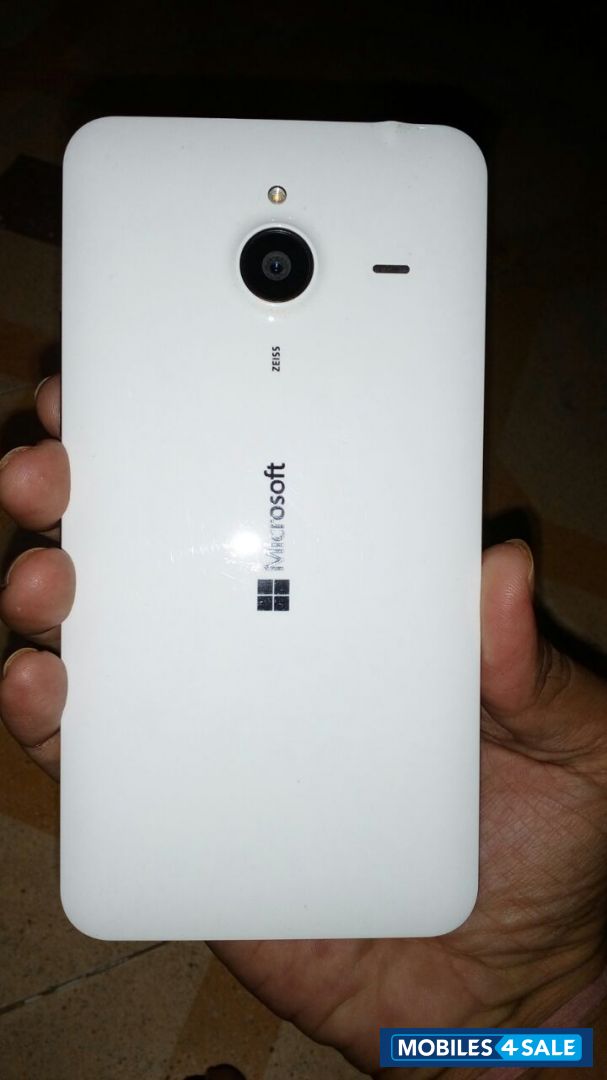 White Microsoft Lumia 640 XL Dual SIM