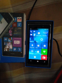 Grey Nokia Lumia 925