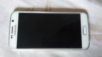White Samsung Galaxy S6