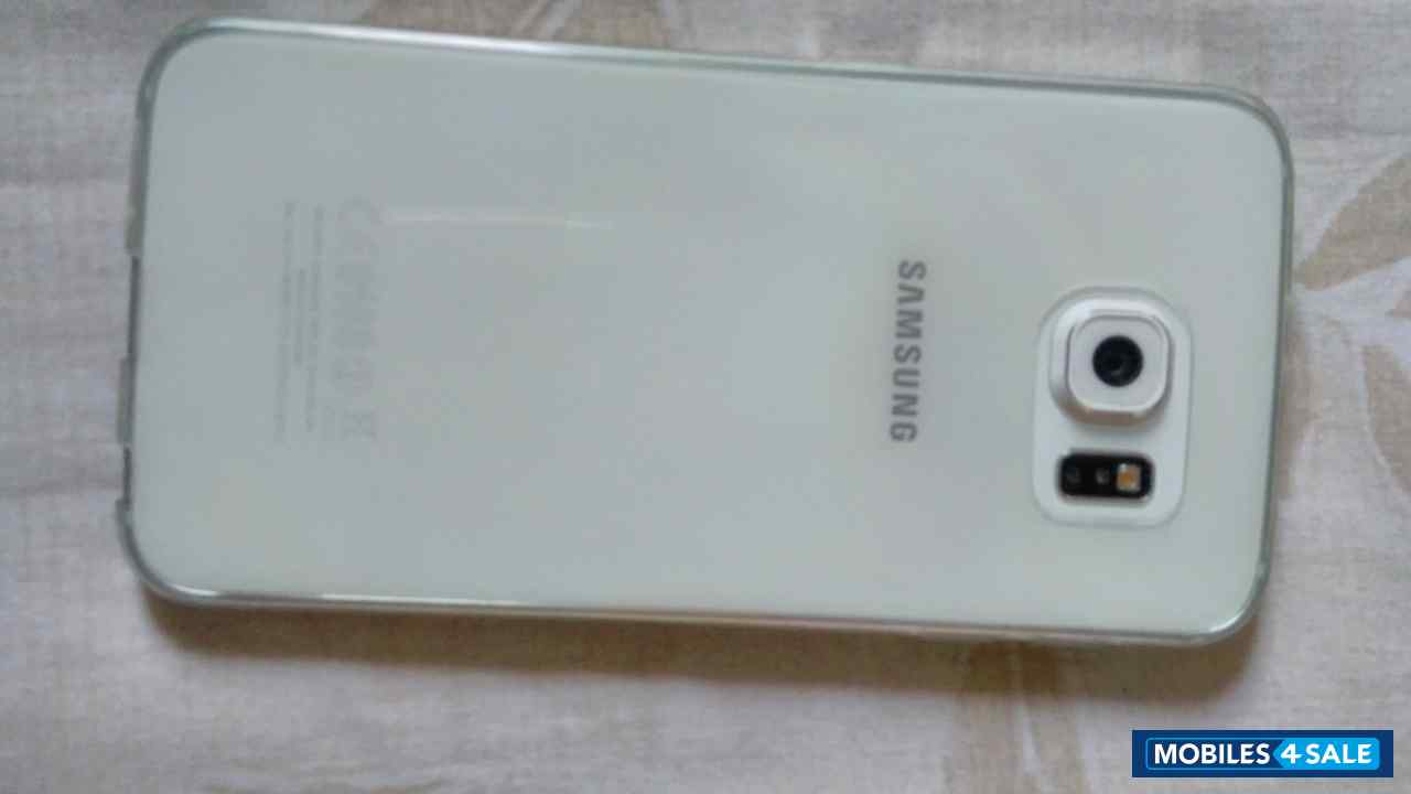 White Samsung Galaxy S6
